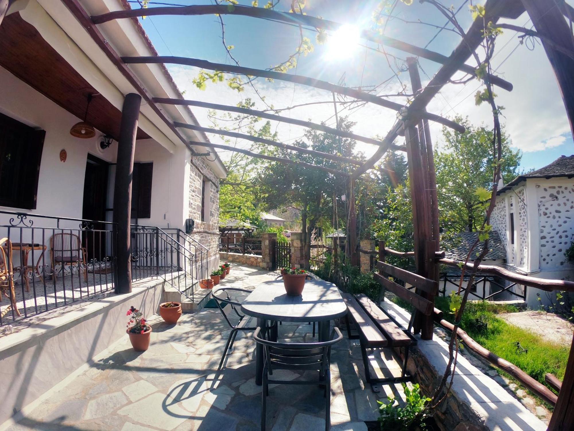 Ferienhaus το παραδοσιακό Vyzítsa